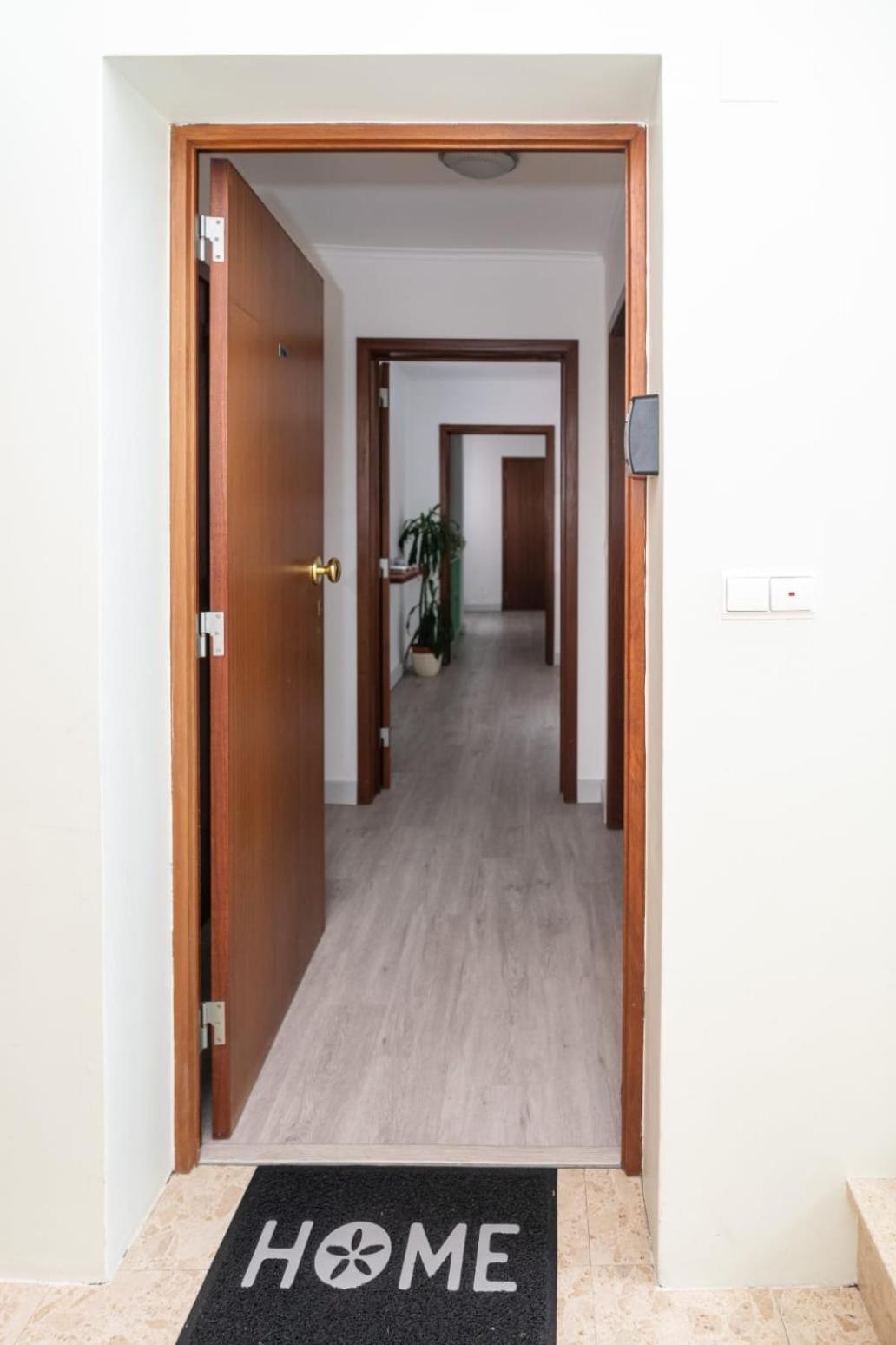 Ponta Delgada Family Friendly Azorean Apartment מראה חיצוני תמונה
